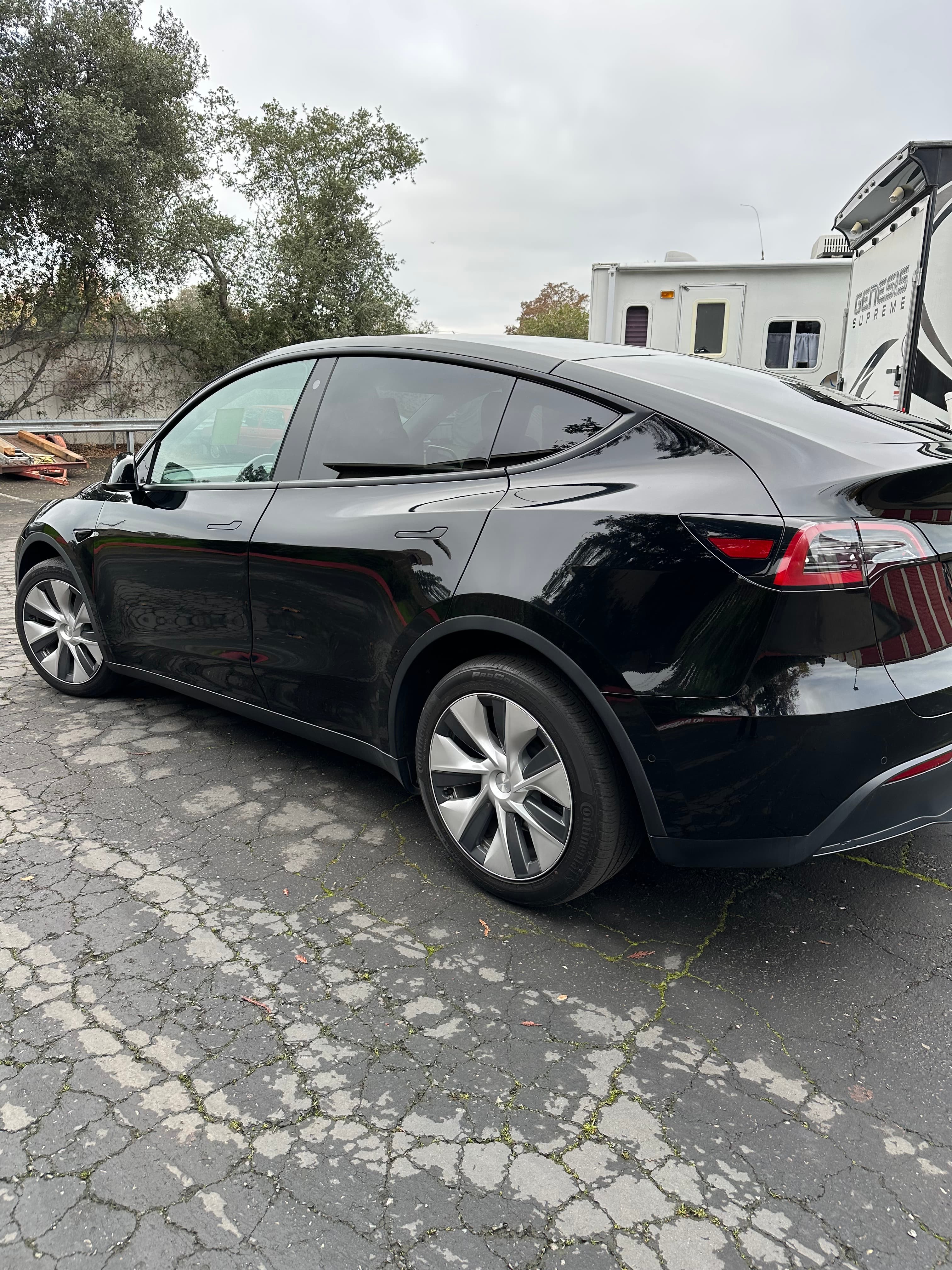 2022 Tesla Model Y LR, AWD, Clean Title