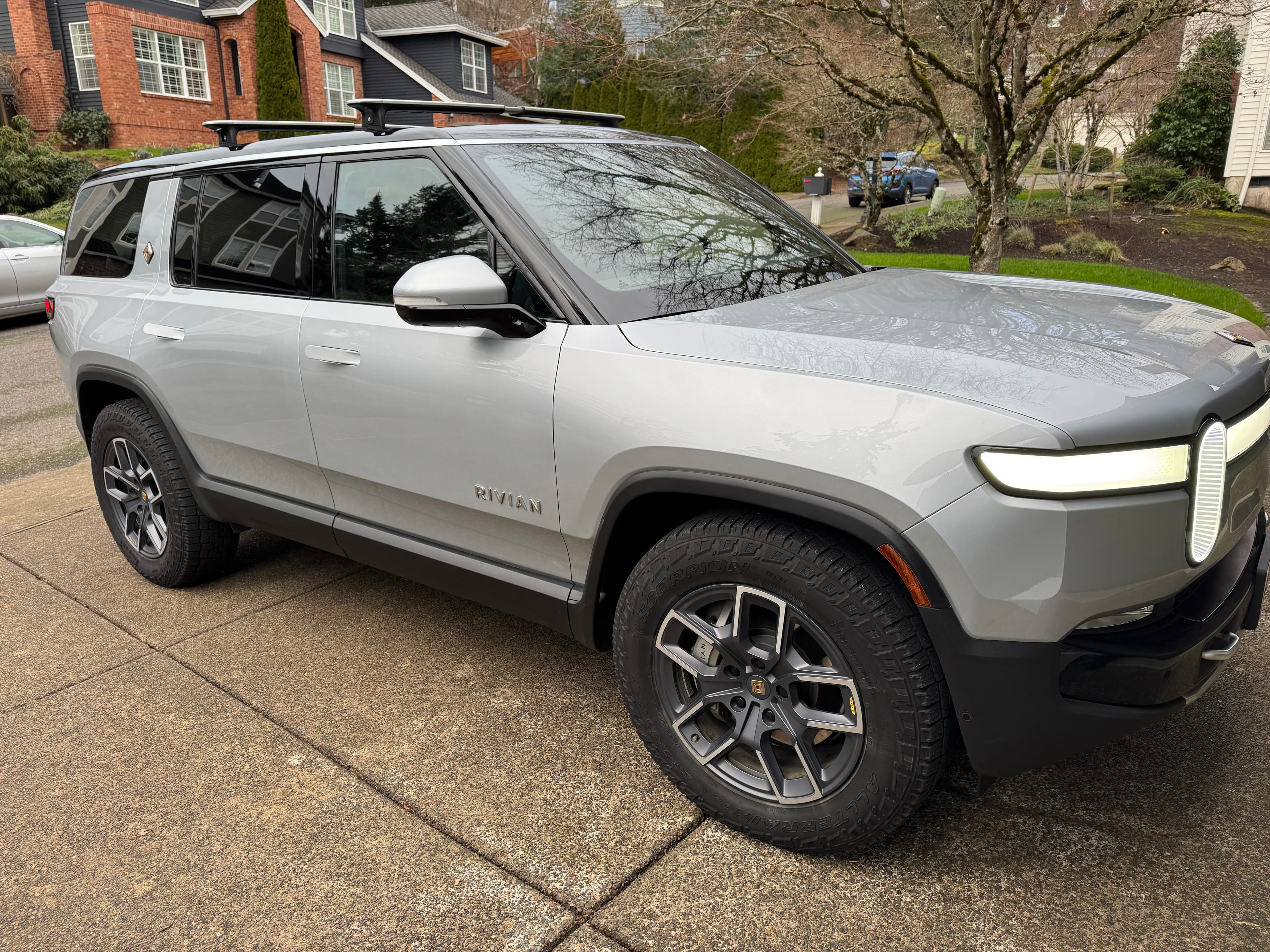 2024 Rivian R1S Adventure Performance Dual Max